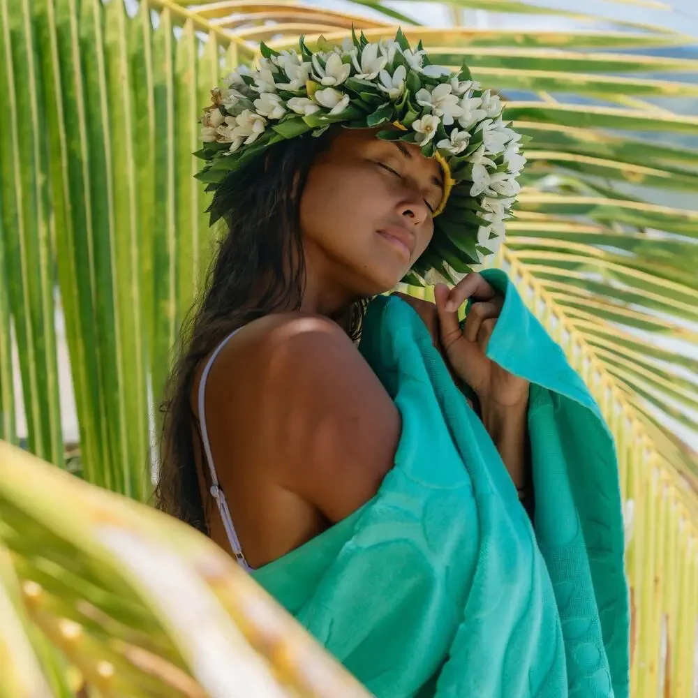 Aloha Collection• Beach Towel Heipua in GROVE